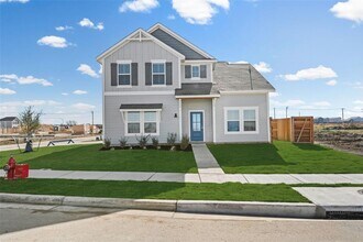 Building Photo - 109 Desert Hare Dr