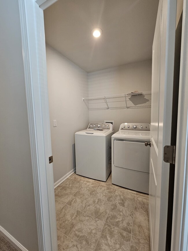 Building Photo - 1004 Maridian St