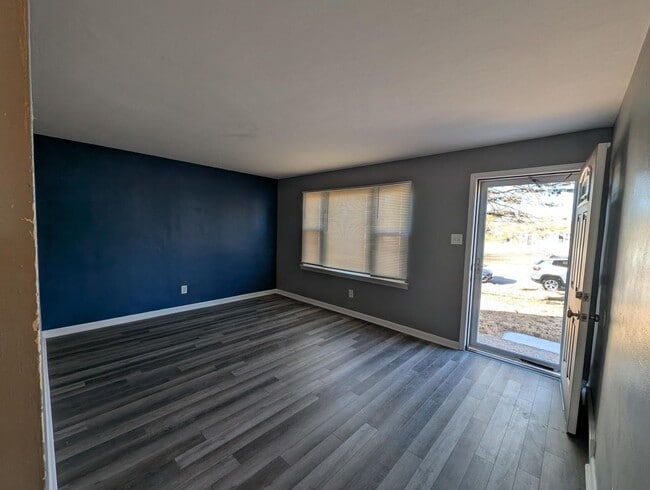 Building Photo - Best of Berkley Bungalow