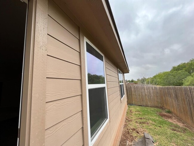 Building Photo - 3510 Wickham Ln