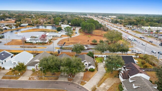 Building Photo - 1911 Colonial Woods Blvd