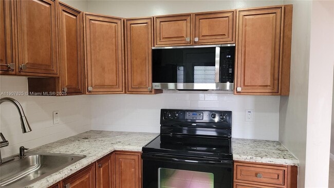 Building Photo - 4731 NW 10th Ct