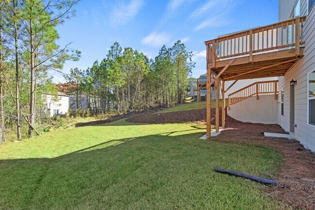 Building Photo - Victoria Heights - 5 bedroom -For Rent $2350