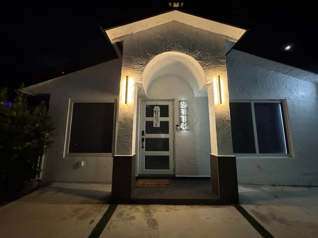 Building Photo - 9174 NW 114th Terrace