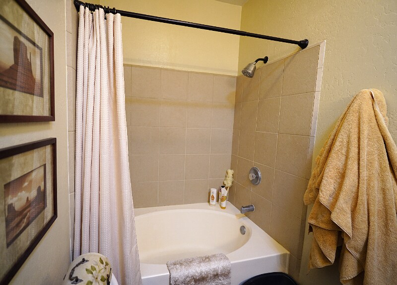 Building Photo - 957 Church Ln