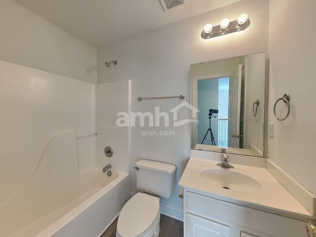 Building Photo - 3900 Arbor Creek Ct