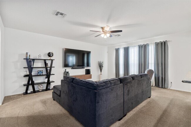 Building Photo - 1208 Ravenside Cove