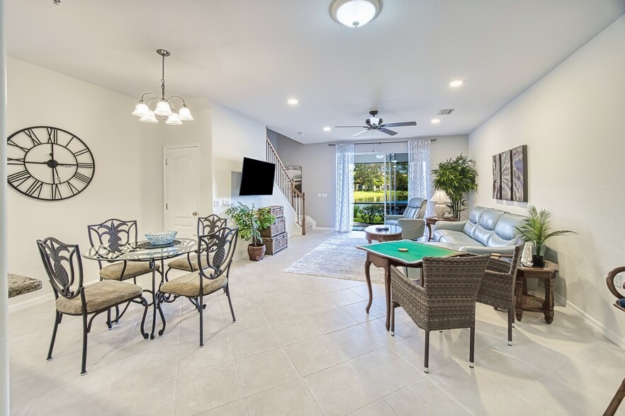 Building Photo - 3111 Cottonwood Bend