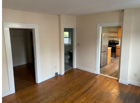 Building Photo - 160 N Champlain St