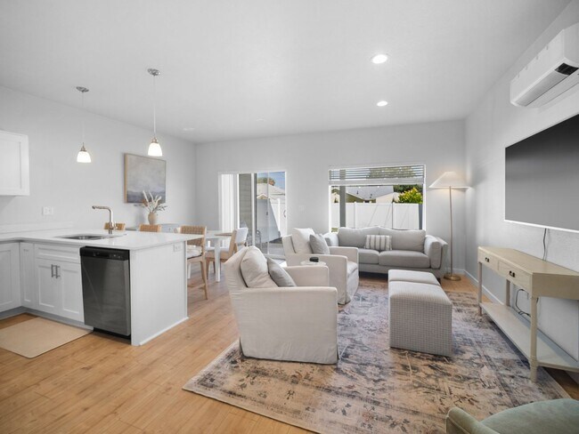 Building Photo - 3-Bedroom Home with Private Garage and Fen...