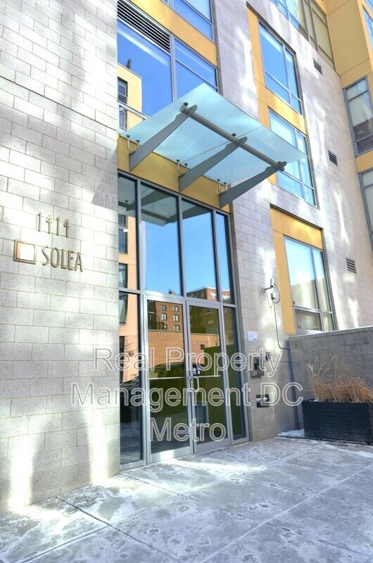 Primary Photo - 1414 Belmont St NW