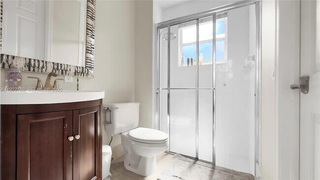 Building Photo - 2530 Monterey Ct