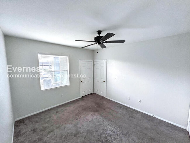 Building Photo - 6955 N Durango Dr