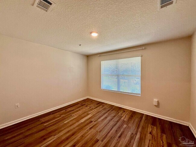 Building Photo - 6420 Churchill Cir