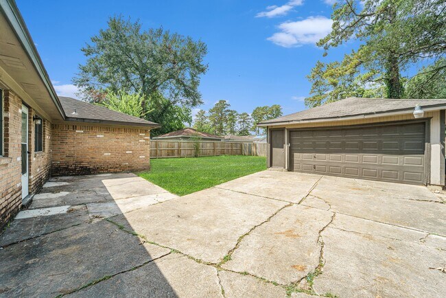 Building Photo - 23235 Earlmist Dr