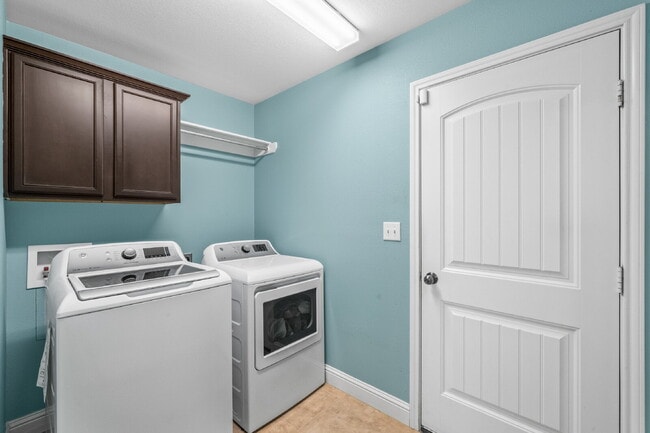 Building Photo - Beautiful 4/3/2 in Frenship ISD