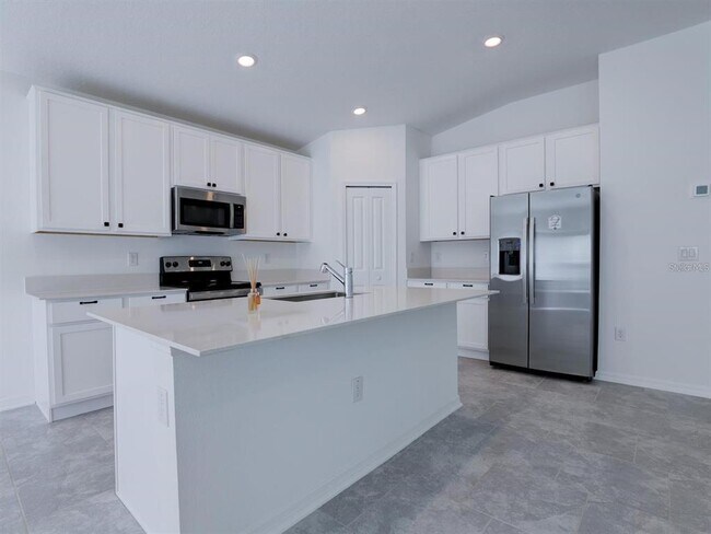 Building Photo - 602 Bell Prairie Cir