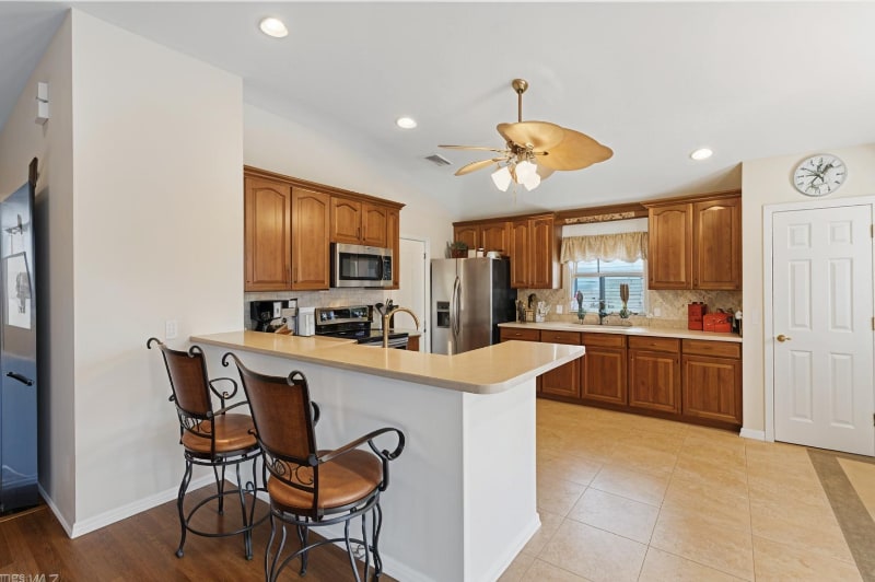 Building Photo - 4644 Varsity Cir