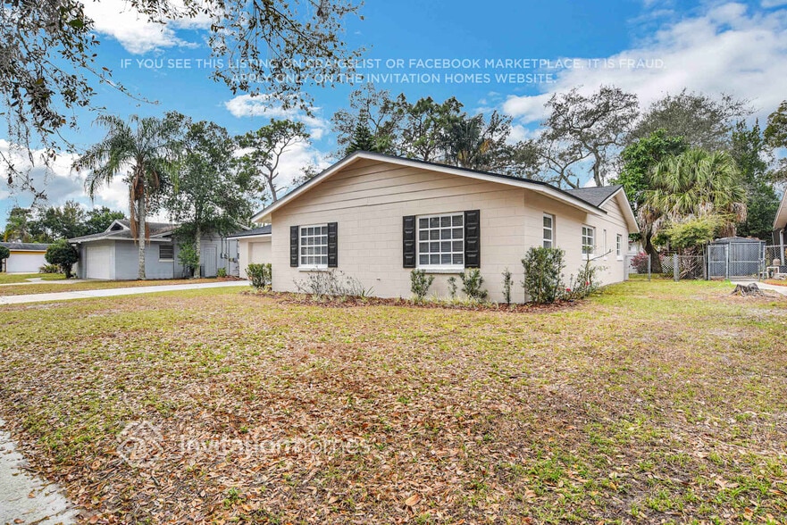 Building Photo - 2800 Clearfield Ave