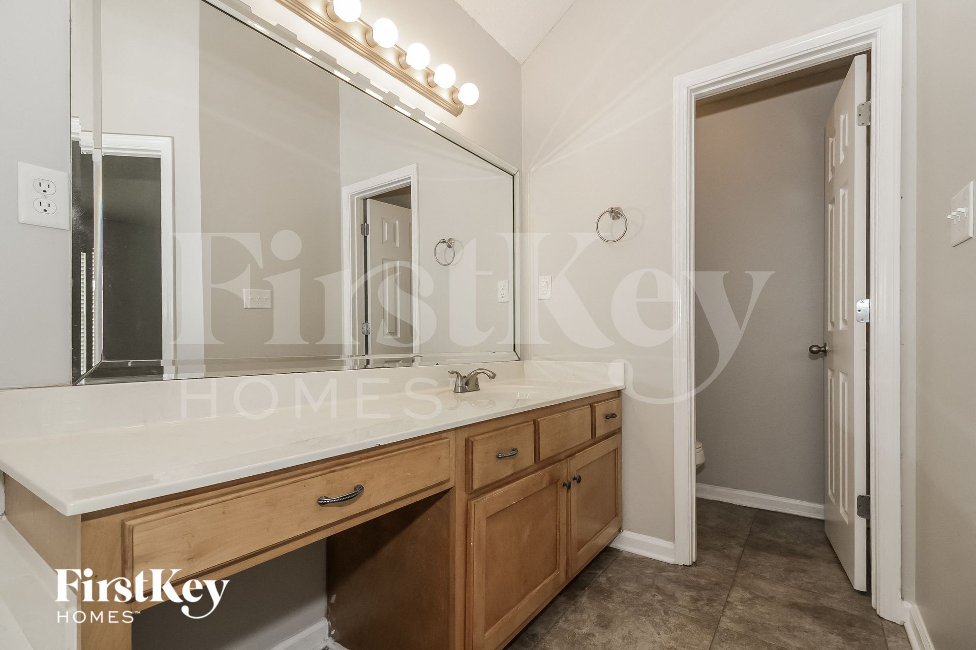 Building Photo - 978 Parham Drive