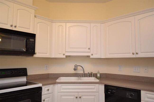 Building Photo - 6942 Heathermoore Loop