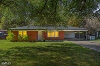 Building Photo - Cute 3 Bedroom 1.5 Bath