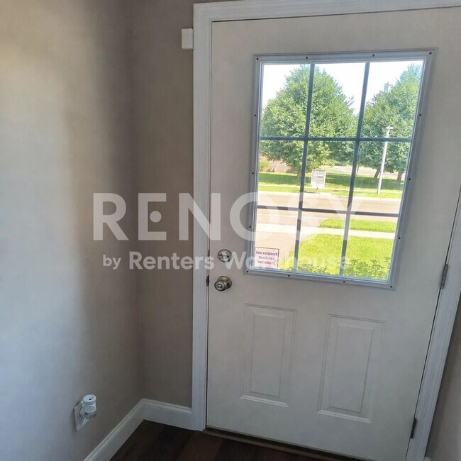 Building Photo - 2BD/2BA Townhome in Ramsey Available Now!