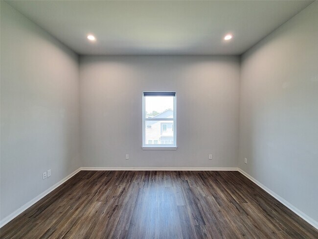 Building Photo - 4908 Paradigm Ln
