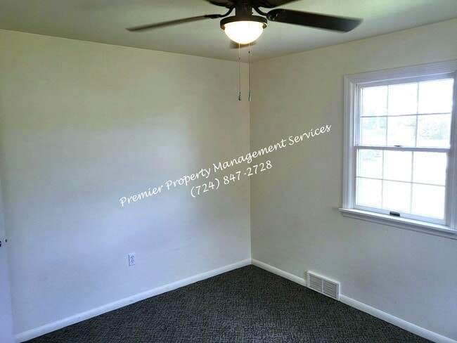 Building Photo - 136 Sawyer Dr