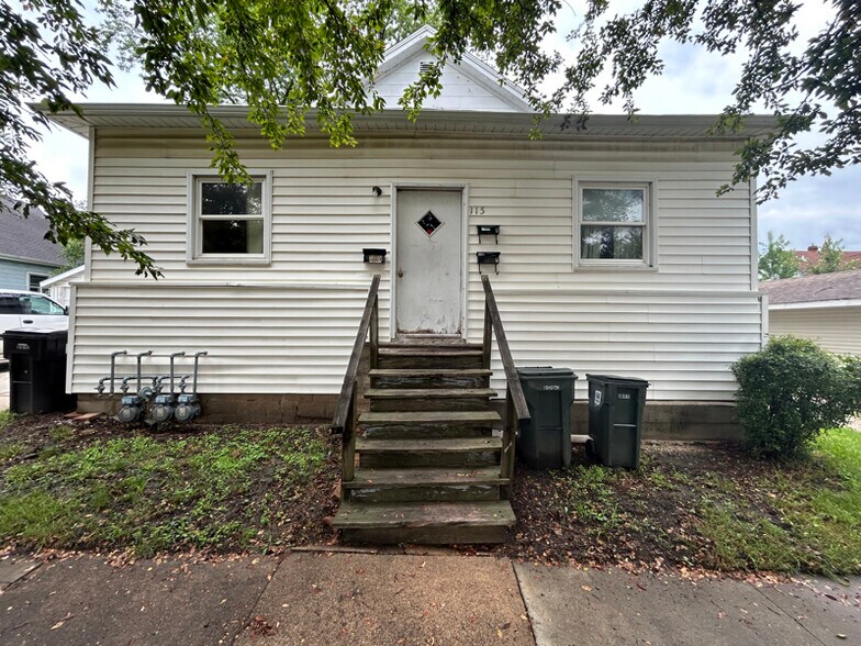 Primary Photo - 115 W 15th St