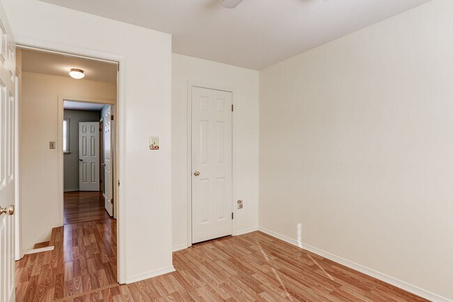 Building Photo - 3 Bedroom 1.5 bath home in Etters