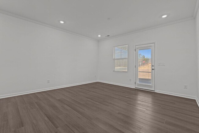 Building Photo - Beautiful 2-Story 4 Bedroom, 3 Bath Home in Angier — Just 30 Minutes from Downtown Raleigh