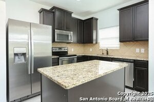 Building Photo - 6281 Begonia