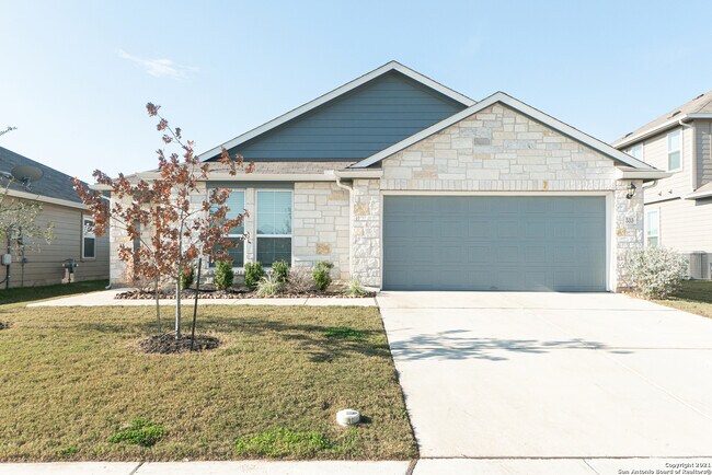 Building Photo - 533 Moonvine Way