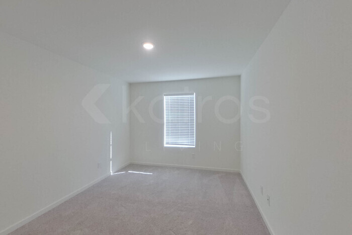 Building Photo - 109 Flat Rock Ml Trl