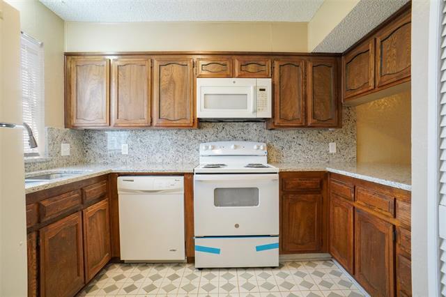 Building Photo - 3833 Coates Cir