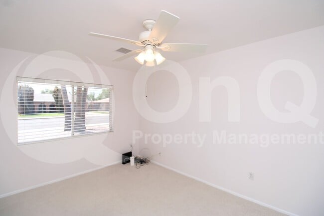 Building Photo - 1816 E Oxford Dr