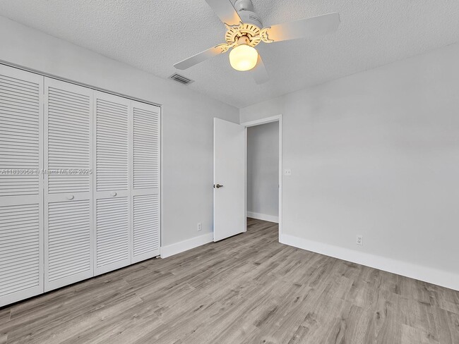 Building Photo - 11050 Nautilus Dr