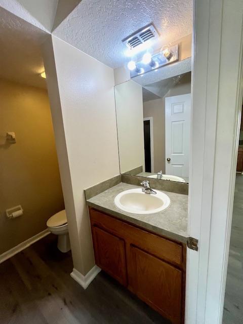 Building Photo - 2070 Cypress Bay Blvd