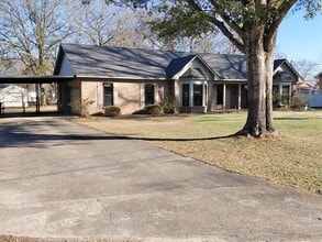 Building Photo - 5740 Jane Rd