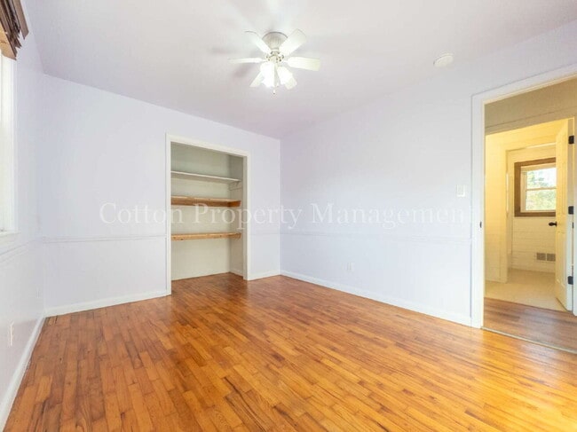 Building Photo - 101 Hyacinth Ave