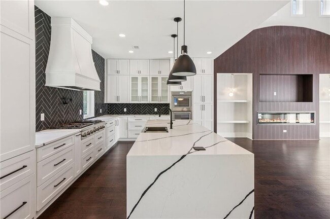 Building Photo - 115 Thome Dr