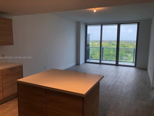 Building Photo - 16385 Biscayne Blvd