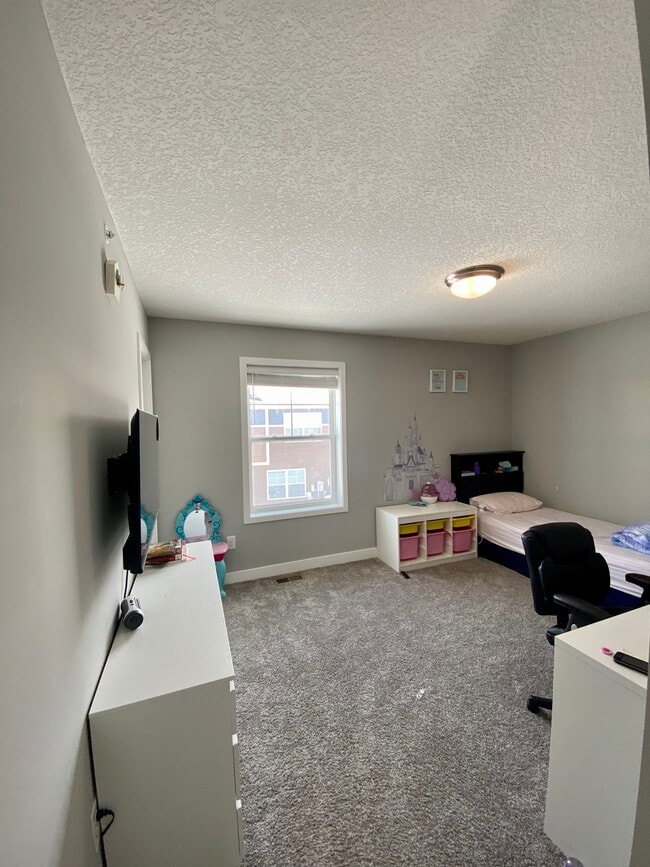 Building Photo - 4757 Equine Trl