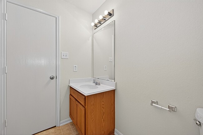 Building Photo - 8042 Montague Manor Ln