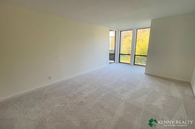 Building Photo - Remodeled 3BR Condo with Large Deck, Park Views & Resort-Style Amenities in Foster City