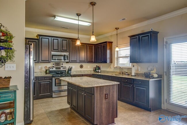 Building Photo - 200 Brighton Park Way