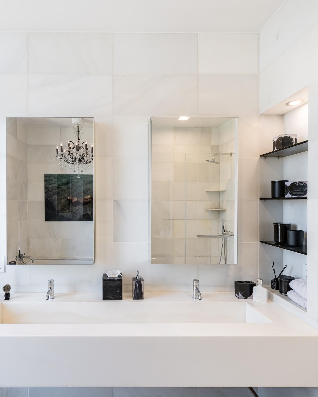 Building Photo - 400 E 67th St