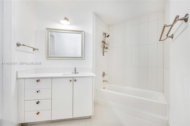 Building Photo - 60 SW 13th St