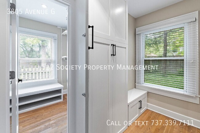 Building Photo - 3805 Avenue G